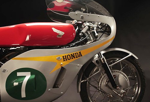 Honda RC166: "Huyền thoại" không thể lãng quên