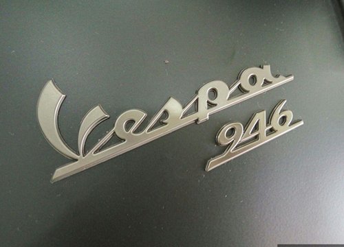 Chiêm ngưỡng Vespa 946 Emporio Armani mới ra mắt