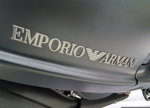 Chiêm ngưỡng Vespa 946 Emporio Armani mới ra mắt