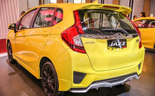 Ngắm Honda Jazz RS CVT phiên bản đặc biệt trình làng
