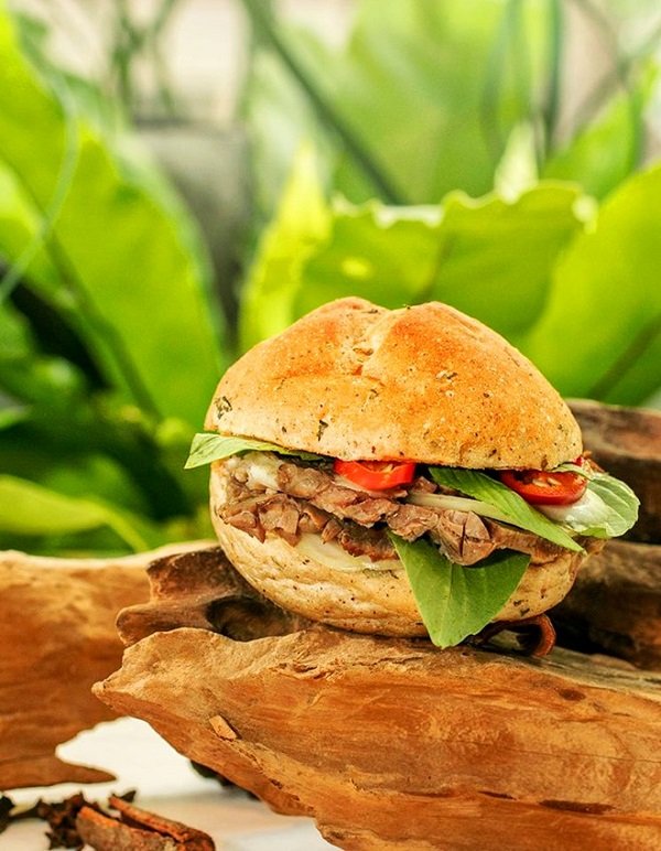 "Sốt xình xịch" với 5 món phở lạ miệng ở Sài thành