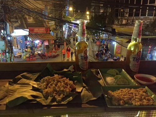 10 con phố Hà Nội "nổi như cồn" nhờ món ăn