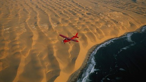 Nơi sa mạc Namib “hẹn hò” với đại dương