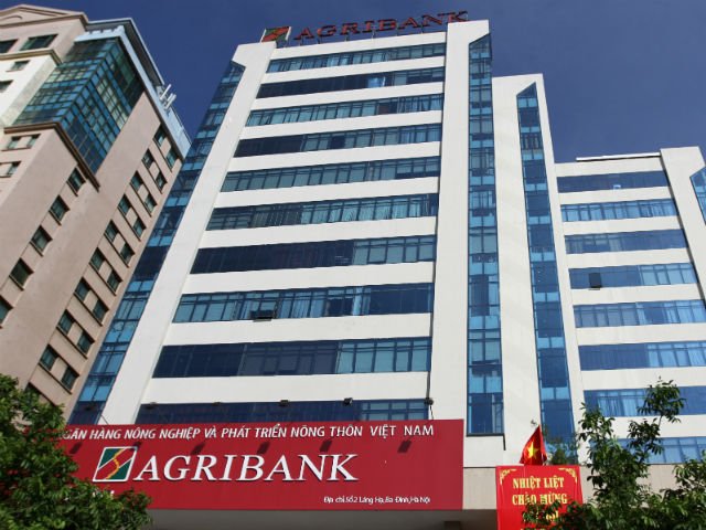 Sẽ cổ phần hoá Agribank và ngân hàng yếu kém phá sản