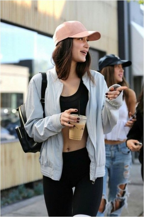 Croptop và bí quyết mặc đẹp từ hè sang thu