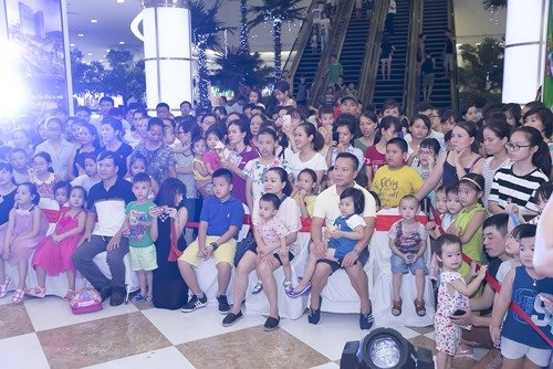 "Soái ca nhí" Idol Kids được cổ vũ khi hát hit của Sơn Tùng