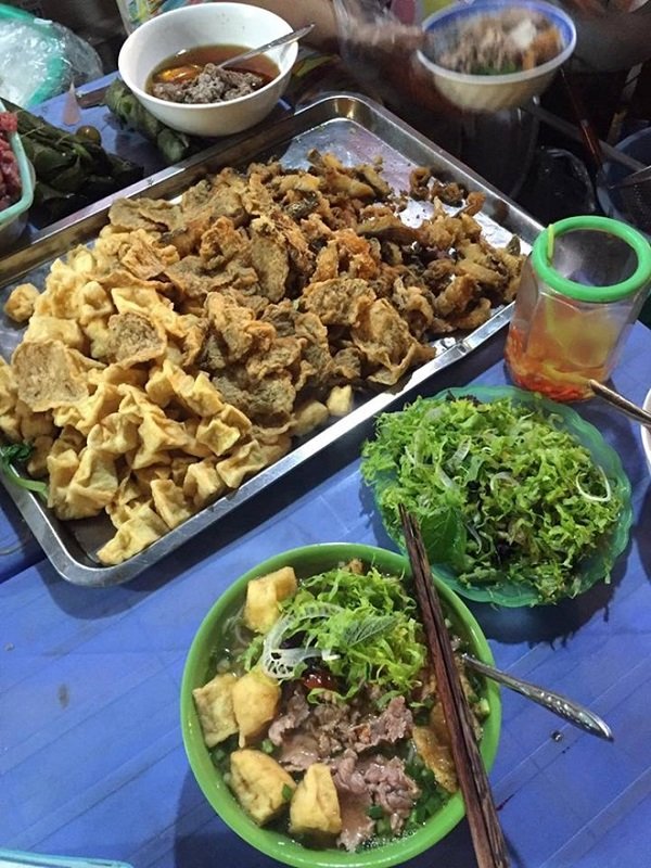Những món ăn vặt quanh phố cổ Hà Nội