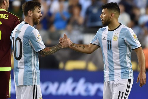 ĐIỂM TIN SÁNG (30.8): ĐT Argentina đón hung tin từ Messi và Aguero