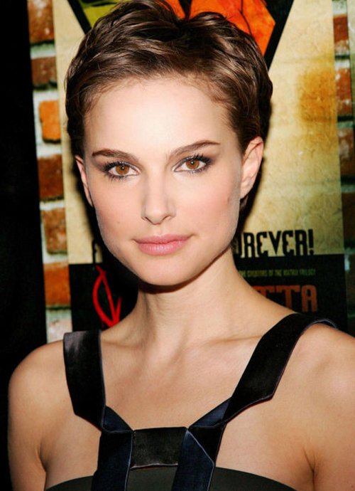 Sao thế giới xinh đẹp bội phần nhờ tóc ngắn sành điệu