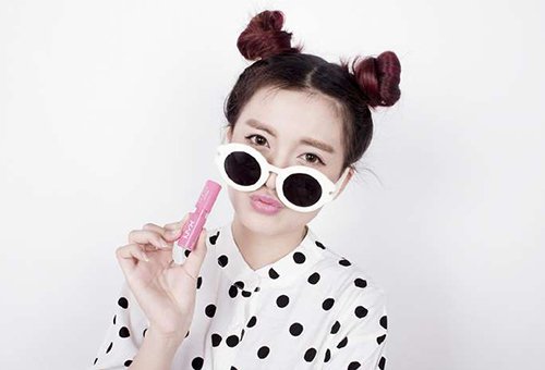 4 thỏi son 'thần thánh' cần có của cô nàng sành điệu