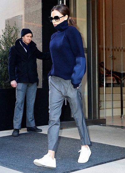 Victoria Beckham mặc đồ đi làm như thế nào?