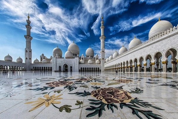 8 trải nghiệm thú vị nhất ở Các Tiểu vương quốc Ả rập thống nhất