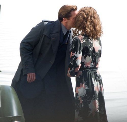 Brad Pitt dính tin đồn ngoại tình với bạn diễn mới