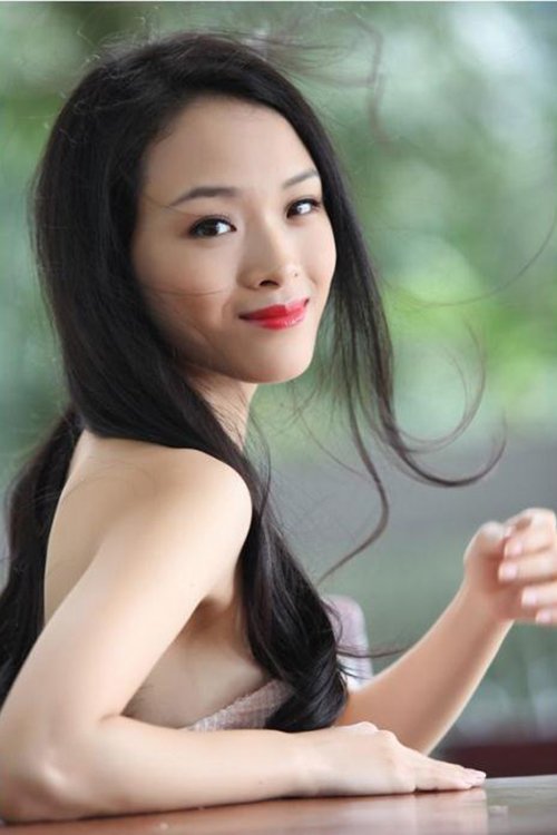 Vẻ đẹp mong manh yếu đuối của hoa hậu Trương Hồ Phương Nga