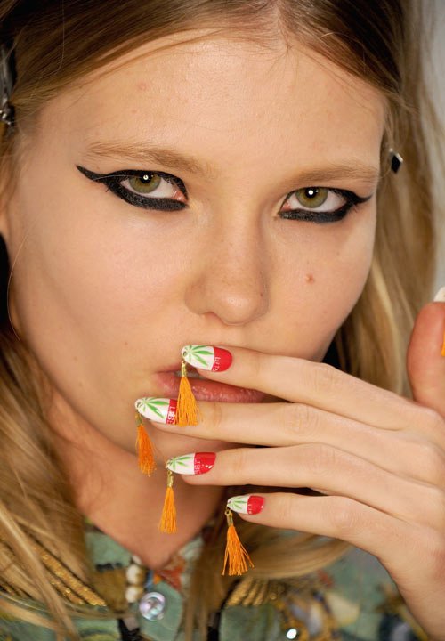Những mẫu nail siêu độc tại New York Fashion Week