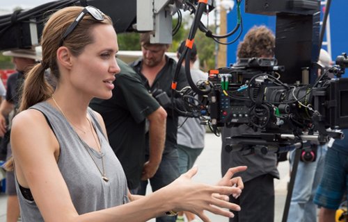 Những bộ phim giúp Jolie-Pitt quên nỗi buồn vụ ly hôn