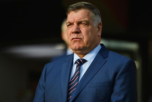 LĐBĐ Anh sa thải HLV Sam Allardyce