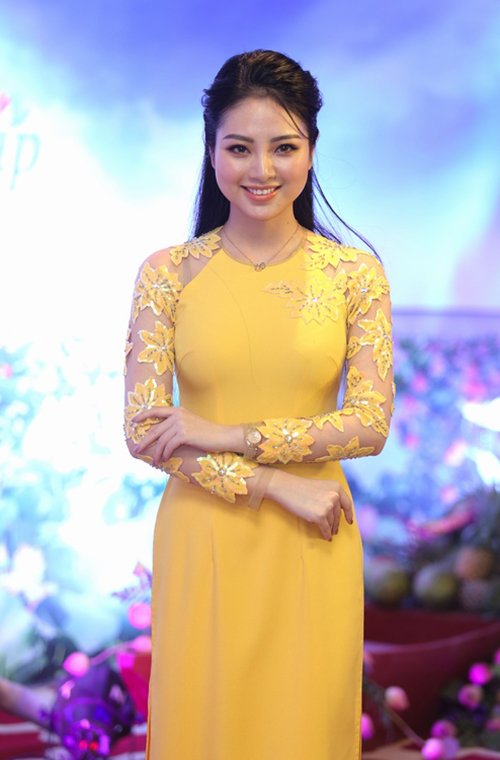 Hoa hậu Ngọc Hân phủ nhận tin đồn kết hôn