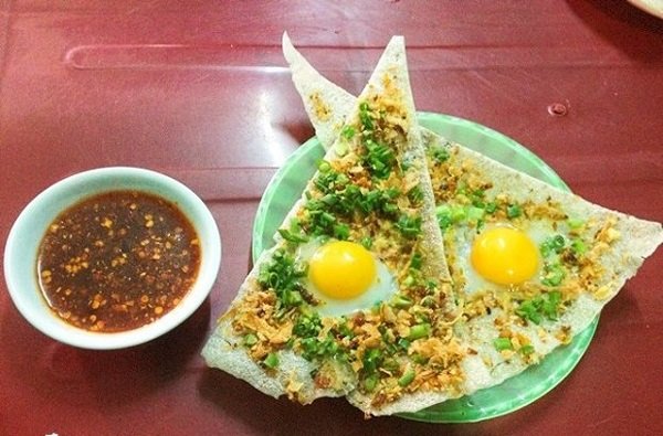 Giới trẻ bị "đốn tim" bởi những món ăn vặt siêu rẻ ở Đà Nẵng