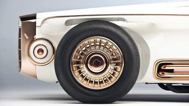 Mercer-Cobra Roadster 1965: Xế cổ mạ đồng "đẹp xuất sắc"