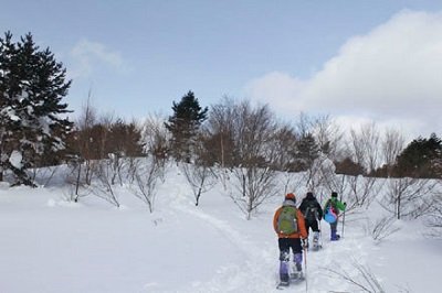 Vui chơi trong tuyết rơi trắng trời Fukushima