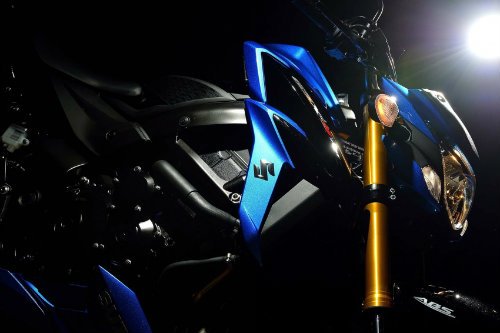 Công bố xế chồm lỡ 2018 Suzuki GSX-S750