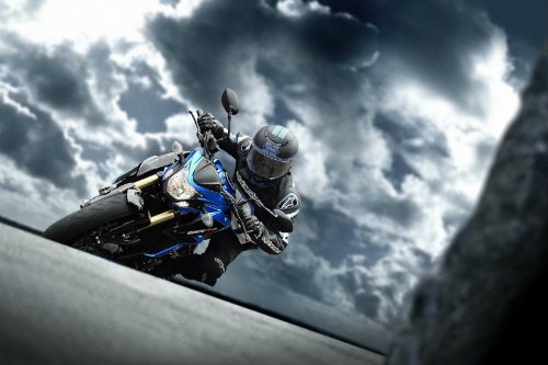 Công bố xế chồm lỡ 2018 Suzuki GSX-S750