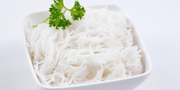 Cách nấu bún giò heo ngon, đơn giản cho bữa sáng