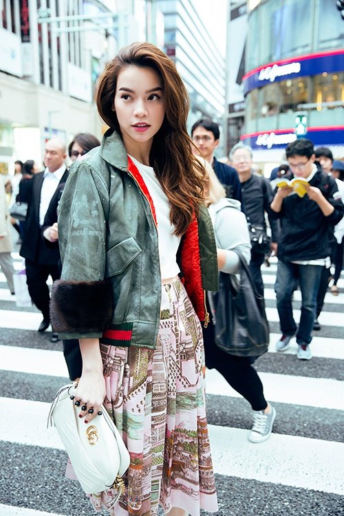 Hồ Ngọc Hà khoe street style đẳng cấp tại Tokyo