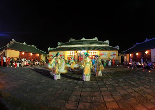 Hoàng cung Huế sẽ đón khách đến đêm