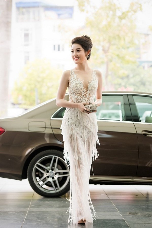 7 bộ cánh đẹp nhất thảm đỏ tuần qua