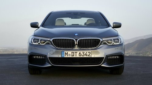 BMW 5-Series và Mercedes Benz E-Class: Ai bạo hơn ai?