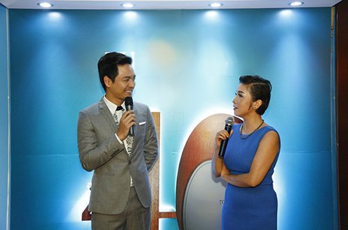 MC Phan Anh và ca sĩ Mỹ Linh dù bị "dìm" nhưng vẫn không "chìm"