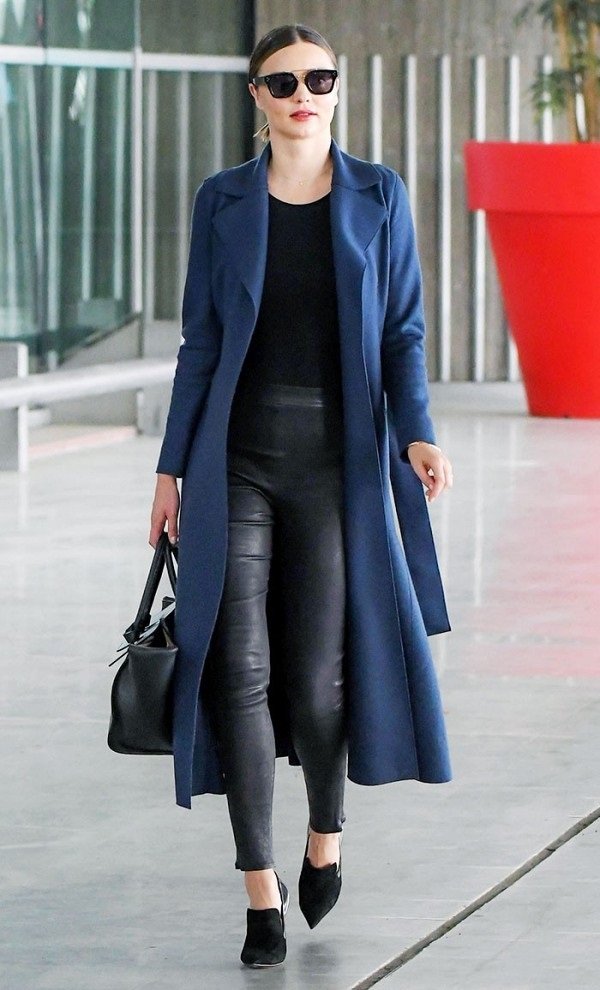 Chỉ với chiếc quần da, Miranda Kerr biến hóa đủ phong cách