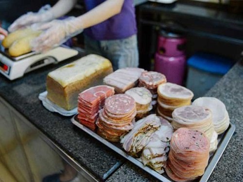 Những quán bánh mì ngon ở Hà Nội ai cũng tấm tắc khen