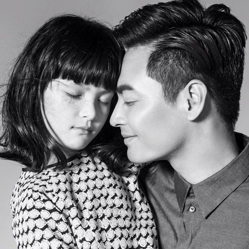 Tan chảy với hình ảnh bên vợ đẹp, con xinh của Phan Anh