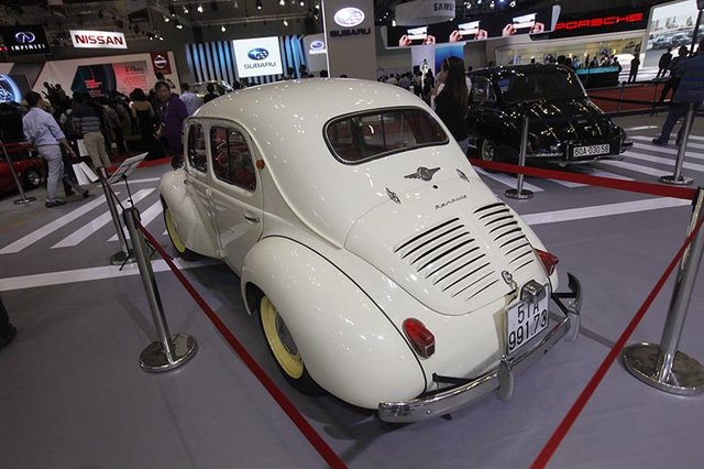 Gian hàng xe cổ - Nơi dành cho người yêu xe