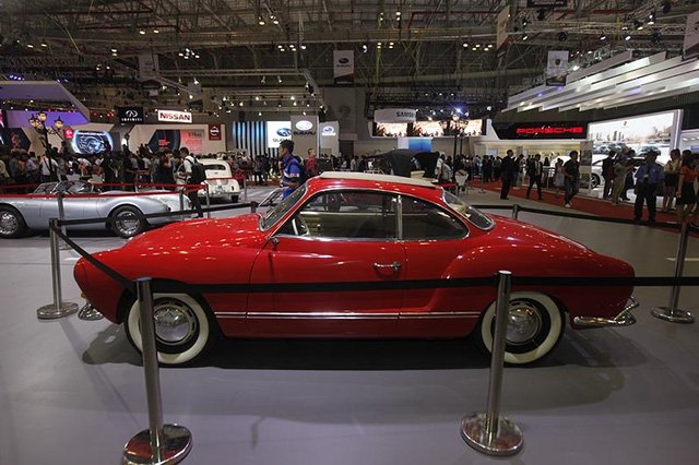 Gian hàng xe cổ - Nơi dành cho người yêu xe