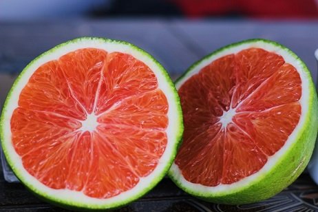 Cam ruột đỏ - hàng hiếm giá bình dân "hốt bạc"