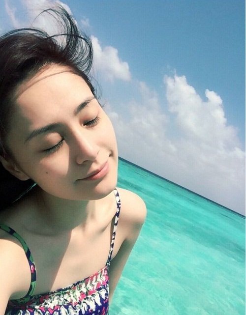 Cận cảnh nhan sắc Chung Hân Đồng sau 8 năm scandal lộ ảnh nóng