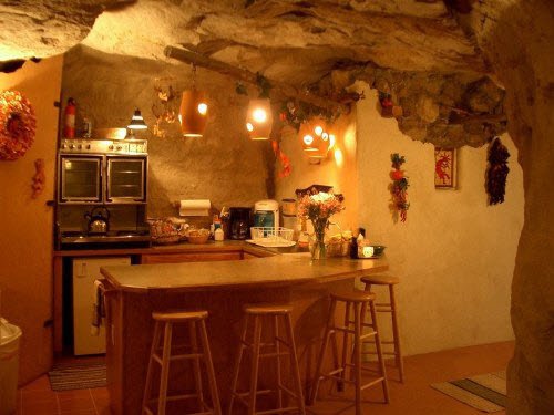 Thử cảm giác lạ ở 10 khách sạn "độc" nhất thế giới