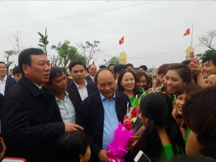 Thủ tướng về thăm mô hình công viên môi trường xanh và chúc tết cán bộ công nhân viên công ty TNHH Tân Thiên Phú.