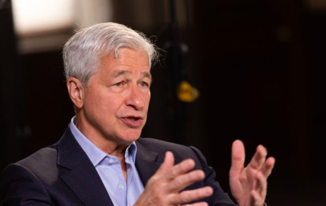 CEO JPMorgan cảnh báo về 'trận cuồng phong kinh tế'