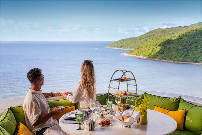 Mùa Trung Thu ngọt ngào tại những thiên đường nghỉ dưỡng: Từ tiệc trà trên bán đảo Sơn Trà đến la bàn hương vị Phú Quốc