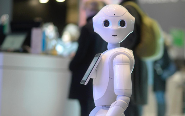 Từng lấy hàng loạt công việc của con người, giờ đây robot này liên tục bị sa thải vì khách hàng cần... con người
